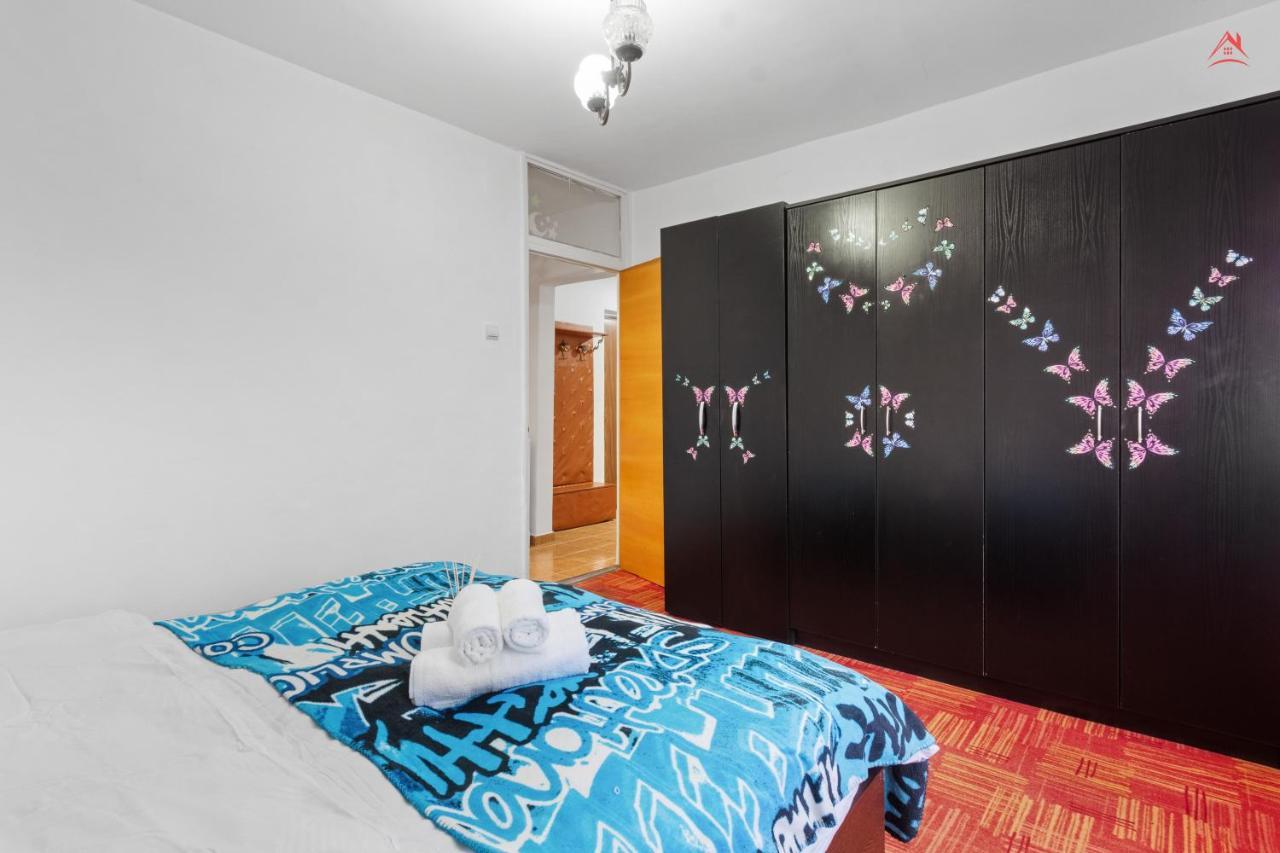 Dristor Large And Cozy Apartment Bukarest Exteriör bild